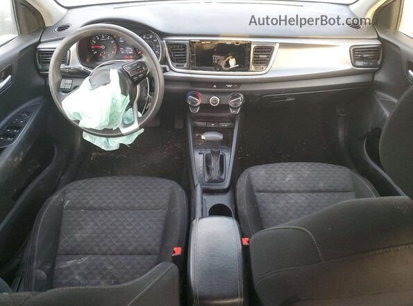 3KPA24AD0ME366061 2021 KIA RIO Silver Vista del salpicadero