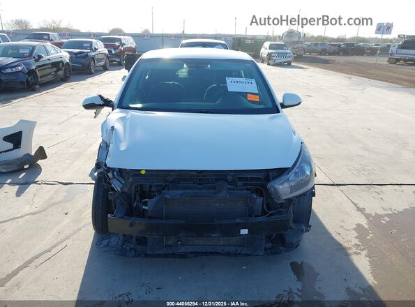 3KPA24AD0PE567799 2023 KIA RIO White Սալոնի հետևի տեսք