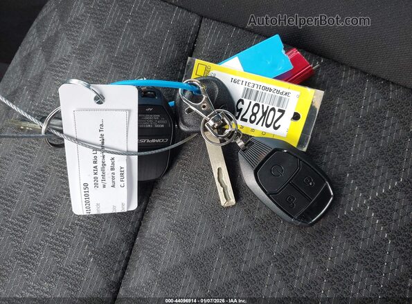 3KPA24AD1LE311391 2020 KIA RIO Черный Вид панели приборов