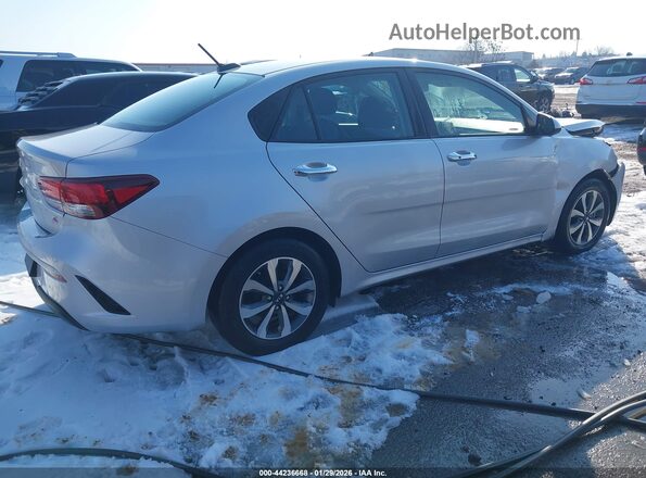 3KPA24AD1ME395259 2021 KIA RIO Silver Հետևի աջ