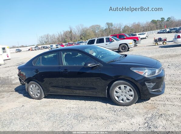 3KPA24AD1ME397402 2021 KIA RIO Черный Вид задней части салона
