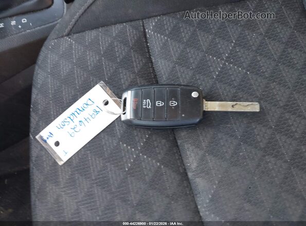 3KPA24AD1ME397402 2021 KIA RIO Черный Вид панели приборов
