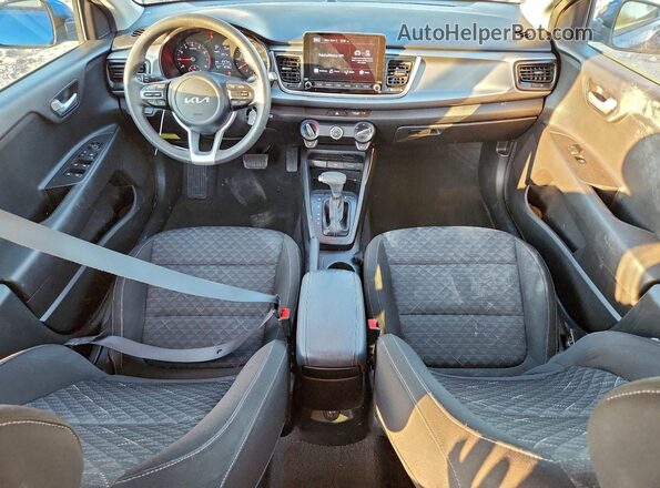 3KPA24AD2NE504376 2022 KIA RIO Blue წინა პანელის ხედი