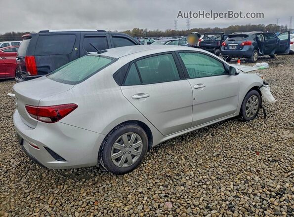3KPA24AD3NE435049 2022 KIA RIO Silver Задня права чверть