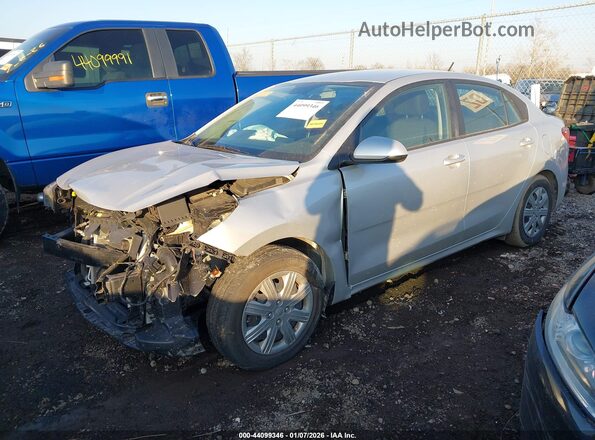 3KPA24AD4NE432015 2022 KIA RIO Silver Front left