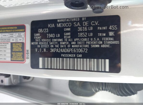 3KPA24AD6PE610672 2023 KIA RIO Silver ძრავის განყოფილების ხედი