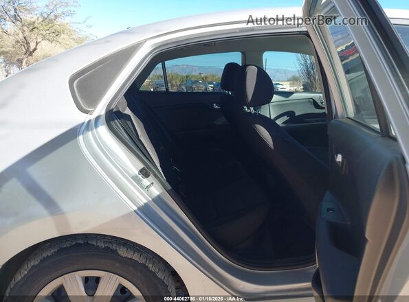 3KPA24AD6PE610672 2023 KIA RIO Silver VIN კოდის სტიკერის ხედი