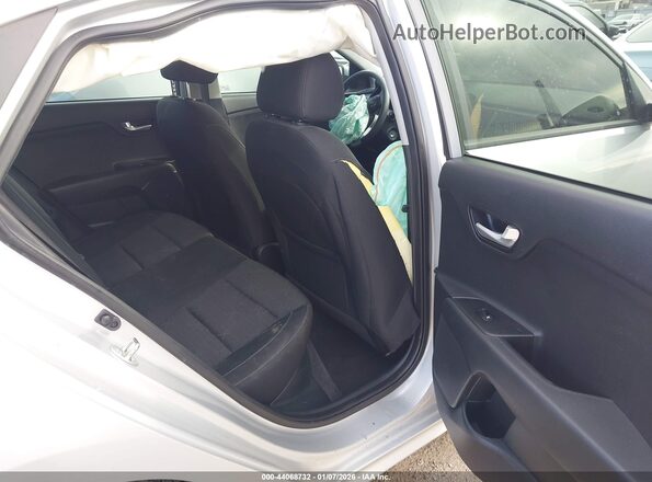 3KPA24AD6PE614401 2023 KIA RIO Silver 