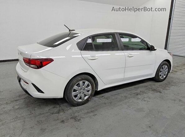 3KPA24AD7PE615699 2023 KIA RIO White Задня права чверть