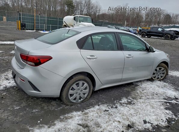 3KPA24ADXNE479436 2022 KIA RIO Silver Задня права чверть