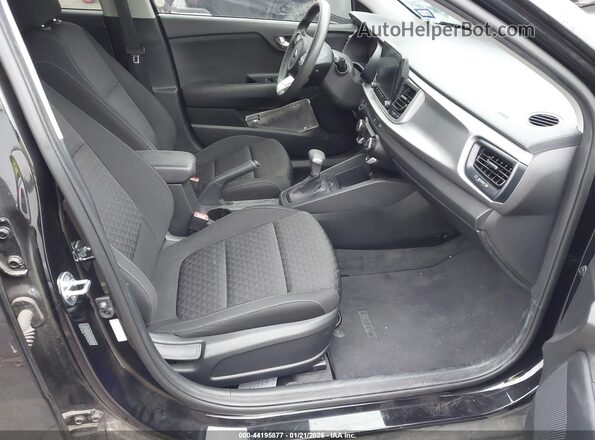 3KPA25AD0ME383948 2021 KIA RIO 5-DOOR Black Вид салону спереду