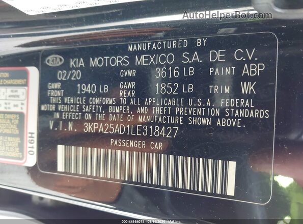 3KPA25AD1LE318427 2020 KIA RIO 5-DOOR Black Vista del compartimento del motor