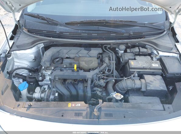 3KPA25AD2LE352683 2020 KIA RIO 5-DOOR Серебряный Вид сзади