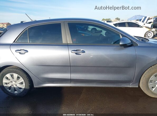 3KPA25AD8LE313645 2020 KIA RIO 5-DOOR Gray Սալոնի հետևի տեսք