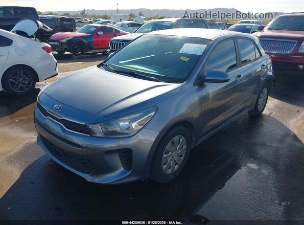3KPA25AD8LE313645 2020 KIA RIO 5-DOOR Gray Առջևի ձախ երեք քառորդ տեսարան