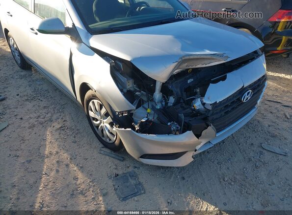 3KPC24A3XJE013743 2018 HYUNDAI ACCENT Silver 