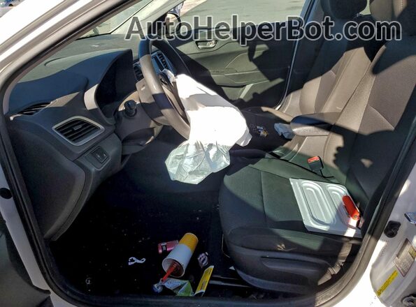 3KPC24A60NE166454 2022 HYUNDAI ACCENT White Вид салону спереду