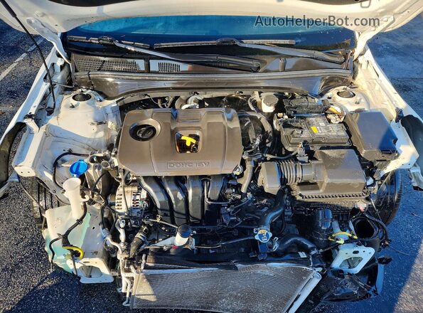 3KPF24AD0NE448010 2022 KIA FORTE White Вид задньої частини салону