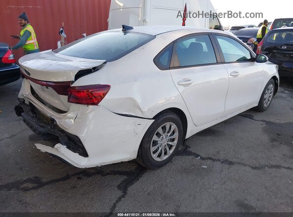 3KPF24AD1ME369301 2021 KIA FORTE White Tył prawy