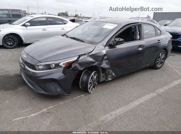 3KPF24AD1PE567784 2023 KIA FORTE Gray Front left