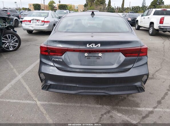 3KPF24AD1PE567784 2023 KIA FORTE Gray 