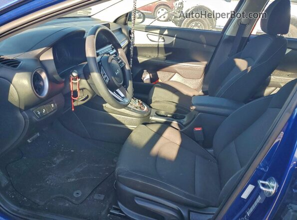 3KPF24AD2PE673371 2023 KIA FORTE Blue წინა სალონის ხედი