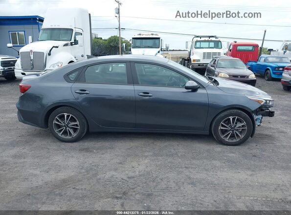 3KPF24AD2PE690882 2023 KIA FORTE Gray Vista interior de 360 grados