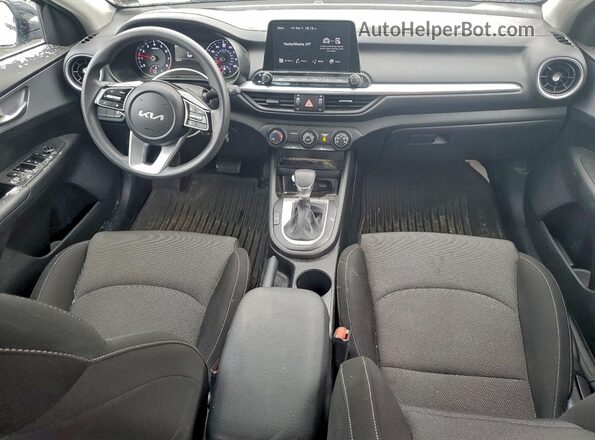 3KPF24AD3PE538190 2023 KIA FORTE Black Widok deski rozdzielczej
