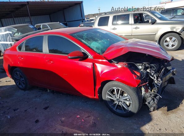 3KPF24AD7NE489735 2022 KIA FORTE Красный Вид задней части салона