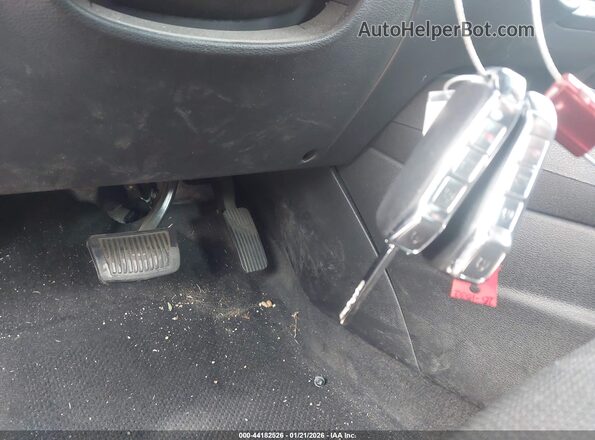 3KPF24AD8RE725671 2024 KIA FORTE Orange Vista del salpicadero