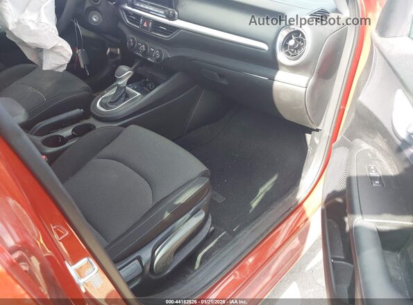 3KPF24AD8RE725671 2024 KIA FORTE Orange Vista interior delantera