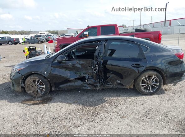 3KPF24AD9RE811622 2024 KIA FORTE Black Вид спереду