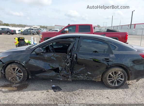 3KPF24AD9RE811622 2024 KIA FORTE Black 