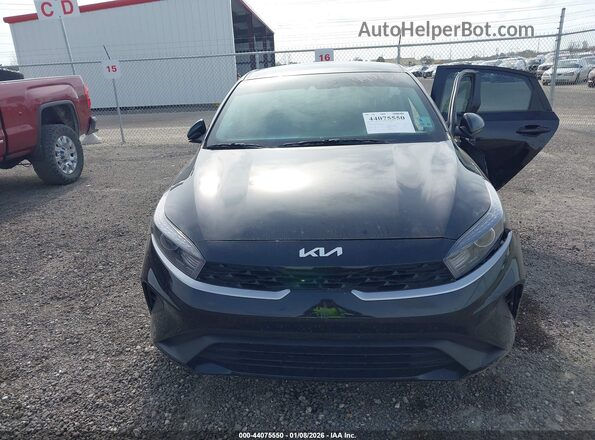 3KPF24AD9RE811622 2024 KIA FORTE Black Вид задньої частини салону