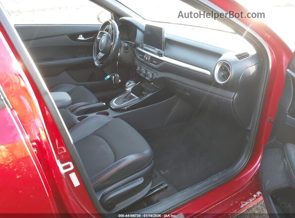 3KPF44AC5ME395157 2021 KIA FORTE Red Vista interior delantera