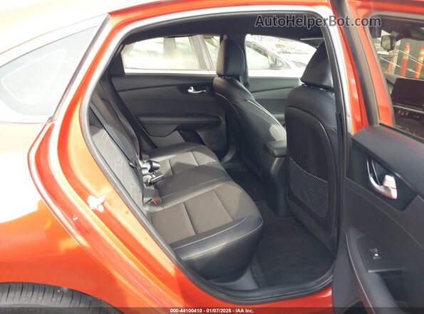 3KPF54AD2NE486328 2022 KIA FORTE Orange Вид наклейки з VIN-кодом