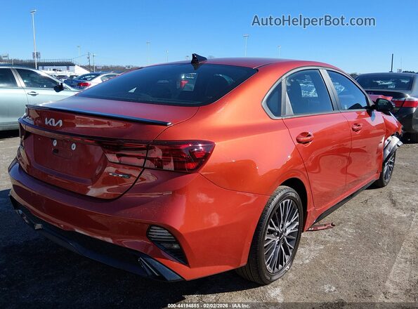 3KPF54AD3RE736410 2024 KIA FORTE Оранжевый Задняя правая четверть