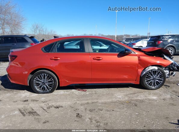 3KPF54AD3RE736410 2024 KIA FORTE Оранжевый Вид задней части салона