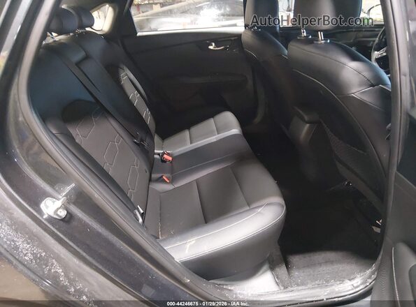 3KPF54AD5PE563227 2023 KIA FORTE Gray Vista de la etiqueta del VIN