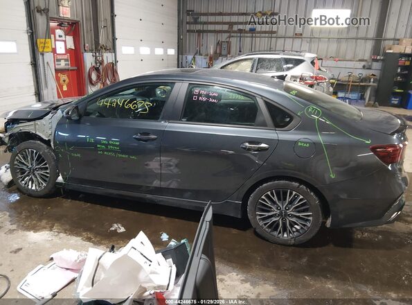 3KPF54AD5PE563227 2023 KIA FORTE Gray 