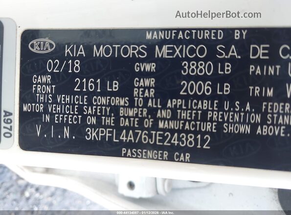 3KPFL4A76JE243812 2018 KIA FORTE White Вид підкапотного простору