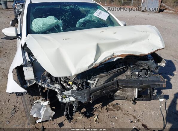 3KPFL4A79JE263794 2018 KIA FORTE White Դիմացի տեսք