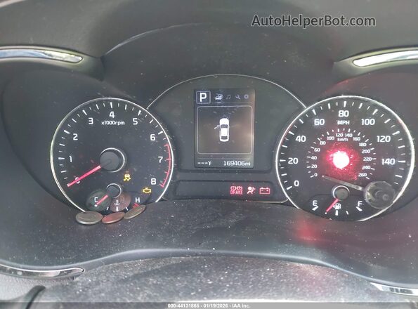 3KPFL4A79JE263794 2018 KIA FORTE White Հետևի նստատեղերի տեսք