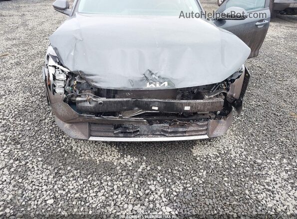 3KPFU4DE2SE003228 2025 KIA K4 Black Front view
