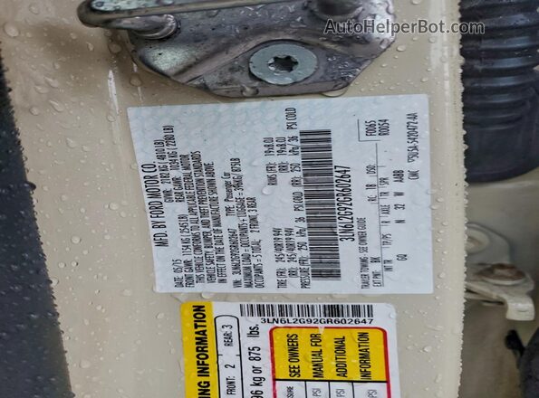 3LN6L2G92GR602647 2016 LINCOLN MKZ Beige 
