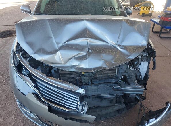 3LN6L2G97GR602109 2016 LINCOLN MKZ Silver Вид задньої частини салону