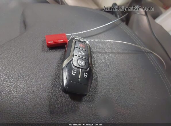 3LN6L2LU9GR603675 2016 LINCOLN MKZ HYBRID Red Widok deski rozdzielczej