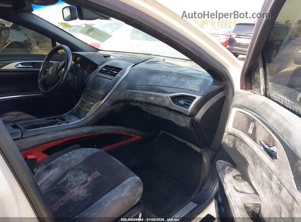 3LN6L2PU5GR606681 2016 LINCOLN MKZ HYBRID White Widok wnętrza z przodu