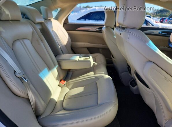 3LN6L5B98LR620461 2020 LINCOLN MKZ Белый Вид задних сидений