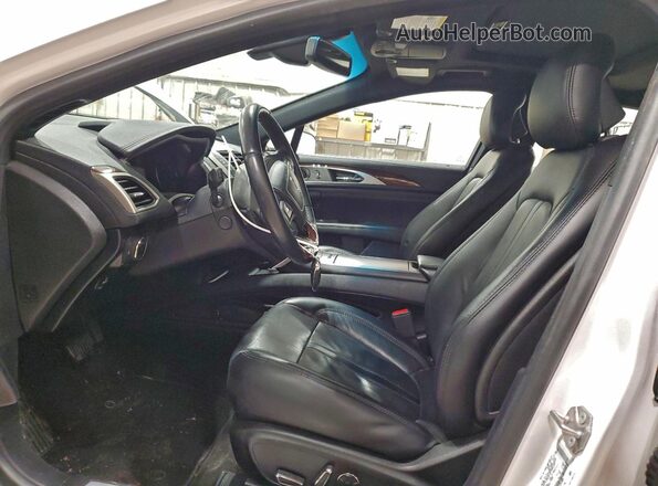 3LN6L5F95KR632589 2019 LINCOLN MKZ White Вид салону спереду